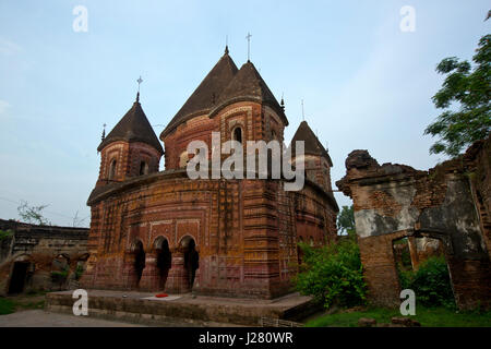 Der Pancharatna Govinda Tempel in Puthia in Rajshahi, Bangladesch. Stockfoto