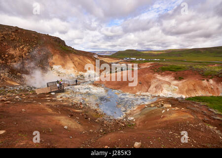 Geothermische Gebiet Krýsuvík im Reykjanesfólkvangur Park in Island Stockfoto