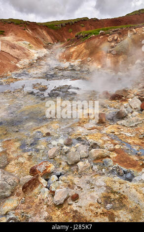 Geothermische Gebiet Krýsuvík im Reykjanesfólkvangur Park in Island Stockfoto