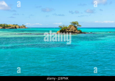 Kleine Insel in der Nähe von Nacula Island, Teil der Yasawa Inselgruppe in Fidschi Stockfoto