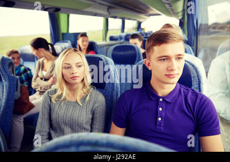 paar oder Passagiere im Reisen bus Stockfoto