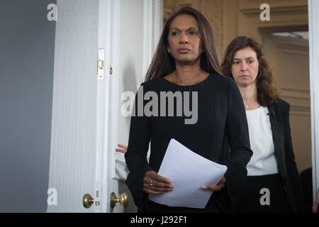 Gina Miller (links) und Eloise Todd kommen für den Start der besten für Großbritannien Kampagne, die darauf abzielt, die Menschen überzeugen, taktisch Stimmen bei den Parlamentswahlen am Institute of Contemporary Arts im Zentrum von London. Stockfoto