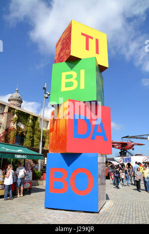 Blick auf die kostenlose Eingangsbereich des Tibidabo-Park in Barcelona, Spanien Stockfoto