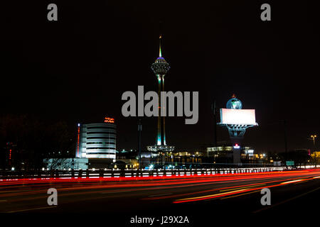 Dies ist Milad Tower an Teheran eines berühmten Symbol von Tehran aber neue. Stockfoto