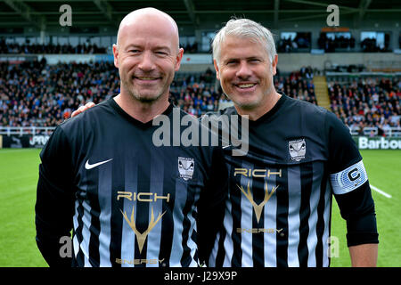 Newcastle-Legenden V Manchester wählen Sie im Kingston Park am Sonntag, 9. Oktober 2016-Charity-Fußball-Event Stockfoto