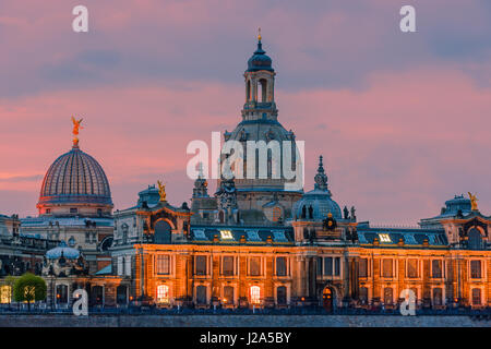 Die Frauenkirche (Liebfrauenkirche), eine evangelisch-lutherische Kirche in Dresden, der Hauptstadt des deutschen Bundeslandes Sachsen Stockfoto