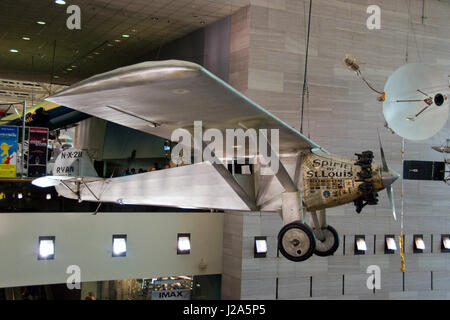 Die Spirit of St. Louis am ersten Nonstop-Flug von New York, Paris, National Air and Space Museum, Washington, DC durch Charles Lindbergh geflogen. Stockfoto