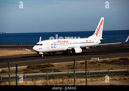 ARECIFE, Spanien - verbracht, 2 2016: Boeing 737-800 der AirEuropa am Flughafen Lanzarote Stockfoto