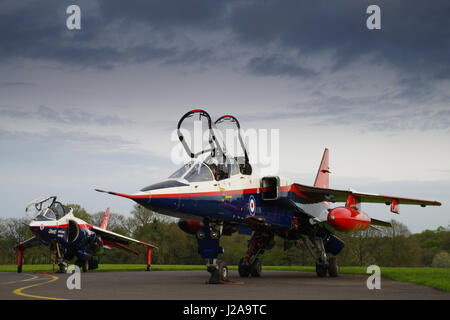 SEPECAT Jaguar T2 A ZB615 und VAAC Harrier XW175 bei RAF Cosford, Stockfoto