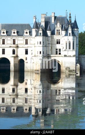 Blick auf das Schloss von Chenonceau, Loiretal, Frankreich. Bekannt beherbergt als "das Schloss der Damen" von Katherine Briconnet, 1513 erbaut wurde eine sammeln Stockfoto