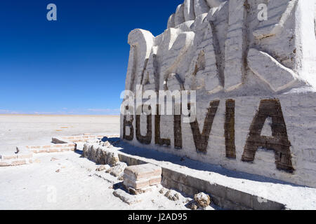 Bolivien, Uyuni, Departamento de Potosí Rallye Dakar Denkmal. Die Rallye Paris-Dakar, ehemals in Afrika durchgeführt wurde nach Südamerika verlegt. Stockfoto