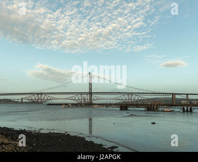 Forth-Brücken von Port Edgar, Queensferry, Lothian, Schottland, Vereinigtes Königreich Stockfoto