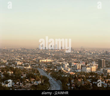 Blick vom Mulholland Drive Stadtbild gegen Himmel, Los Angeles, Kalifornien, USA Stockfoto