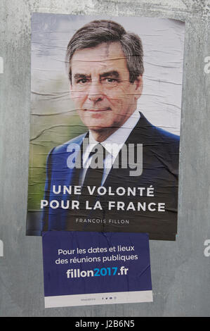Französische Präsidenten Wahlen 2017. Wahlplakat für François Fillon, Kandidat der Republikanischen Partei Französisch und ein Ex-Premierminister von Frankreich. Stockfoto