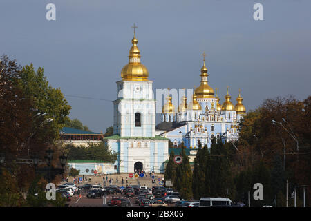 Kiew, Ukraine - 2. Oktober 2016: Blick auf die Hagia Sophia Kathedrale im Herbst Stockfoto