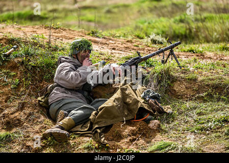 Rosowek, Polen, 23. April 2017: historische Rekonstruktion Schlacht um Stettin im Jahre 1945, Rote Armee gegen die Wehrmacht in Rosowek. Stockfoto