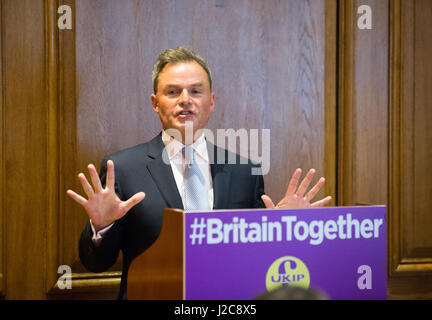 Peter Whittle, stellvertretender Vorsitzender der UKIP, auf einer Pressekonferenz der UKIP in London Stockfoto