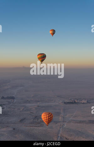 Ägypten, neue Tal Gouvernement Ballonfahrt über Luxor Stockfoto