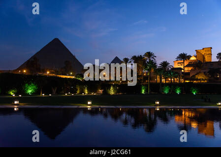 Ägypten, Gizeh Governorate, Al Haram, The Mena House Hotel ist eines der traditionsreichsten Hotels in Ägypten, https://dewikipediaorg/wiki/Mena House Hotel Stockfoto