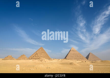 Ägypten, Gizeh Gouvernement, Gizeh, die Pyramiden von Gizeh sind UNESCO-Welterbestätten Stockfoto