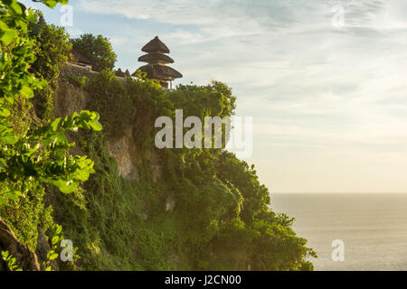 Indonesien, Bali, Kabudaten Badung, buddhistische Tempel Uluwatu Stockfoto