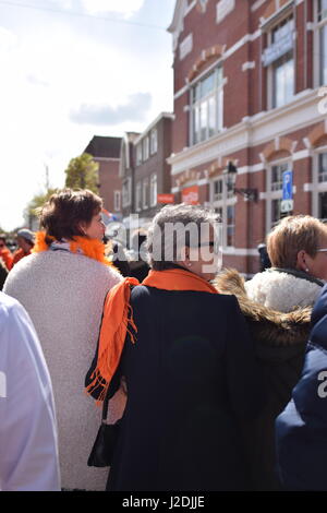 Sassenheim, Niederlande. 27. April 2017. Königstag / Koningsdag ist ein nationaler Feiertag in das Königreich der Niederlande. Das Datum markiert die Geburtsstunde von König Willem-Alexander. Stockfoto