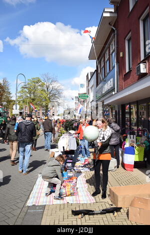 Sassenheim, Niederlande. 27. April 2017. Königstag / Koningsdag ist ein nationaler Feiertag in das Königreich der Niederlande. Das Datum markiert die Geburtsstunde von König Willem-Alexander. Stockfoto