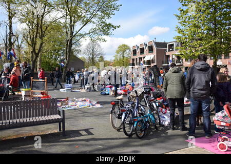 Sassenheim, Niederlande. 27. April 2017. Königstag / Koningsdag ist ein nationaler Feiertag in das Königreich der Niederlande. Das Datum markiert die Geburtsstunde von König Willem-Alexander. Stockfoto