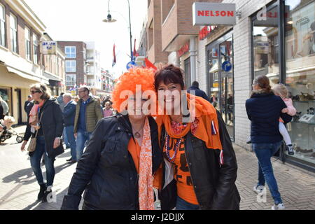 Sassenheim, Niederlande. 27. April 2017. Königstag / Koningsdag ist ein nationaler Feiertag in das Königreich der Niederlande. Das Datum markiert die Geburtsstunde von König Willem-Alexander. Stockfoto