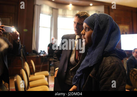 London, UK. 28. April 2017. Demonstranten auf der UKIP-Pressekonferenz. Bildnachweis: Dinendra Haria/Alamy Live-Nachrichten Stockfoto