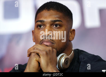 Anthony Joshua während einer Pressekonferenz auf Sky Sport Studios, Isleworth. Stockfoto