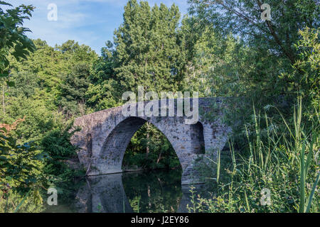 Spanien, Pamplona, Magdalena-Brücke auf dem Camino de Santiago über den Rio Arga (großformatige Größen erhältlich) Stockfoto