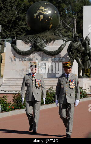 General De Villiers, Chef der französischen Armee besucht Hommage bezahlt bei French Foreign Legion Headquarter Camerone Schlacht Jubiläum Stockfoto