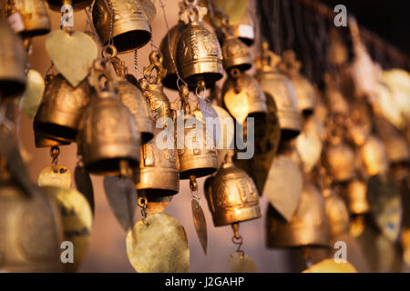 Berühmten Big Buddha Wunsch Glocken in Phuket, Thailand Stockfoto