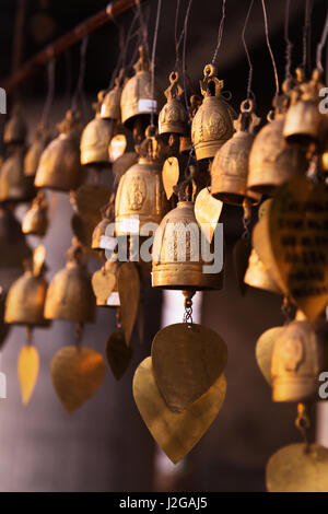 Berühmten Big Buddha Wunsch Glocken in Phuket, Thailand Stockfoto