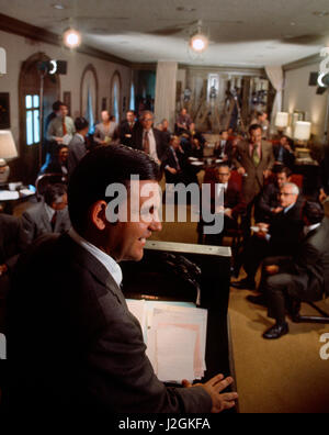 Pressesekretär Ron Ziegler in der White House Press Briefing-Raum im November 1970, Washington DC Stockfoto