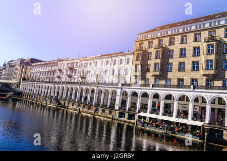 Alsterarkaden und Kleine Alster in Hamburg, Deutschland Stockfoto