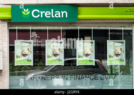 Crelan belgische bank Logo und Filiale Stockfoto