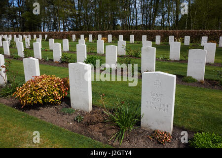 Grabsteine in Cannock Chase Commonwealth Krieg Friedhof. Staffordshire. UK Stockfoto