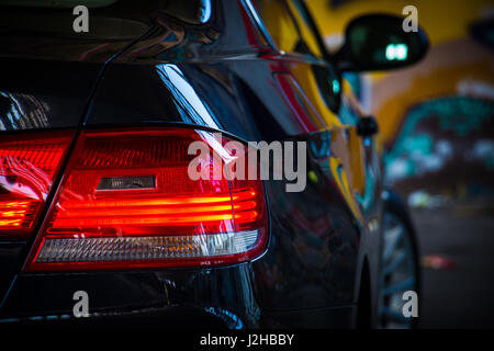 BMW 3er E92 Wallpaper Hintergrund Full-HD-4K UHD Monaco Blau M Sportpaket Stockfoto