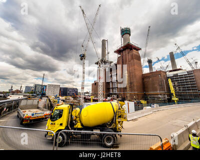 Sanierung der Battersea Power Station und Umgebung in Büros/Wohn verwenden, London, UK. Stockfoto