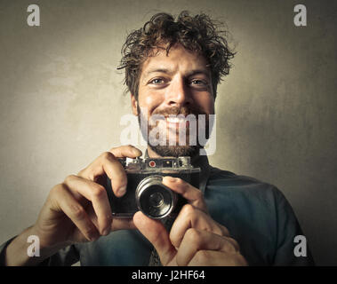 Mann mit Vintage-Kamera Stockfoto