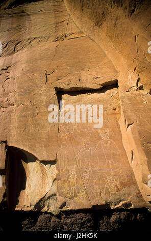 Freemont Petroglyph Felskunst der Menschen auf der Canyon-Panel auf der McConkie Ranch, trockenen Gabeln von Nine Mile Canyon in Utah Stockfoto