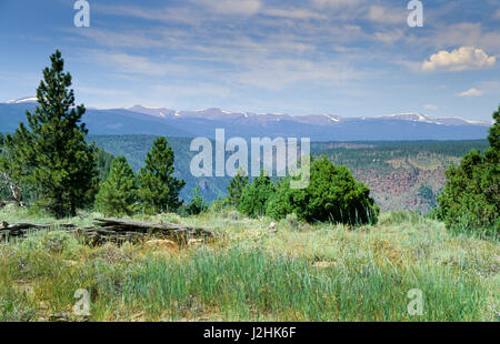 Malerische Landschaftsbild mit Blick auf den Uinta Basin Homelands der Ute-Indianer auf die Uintah und Ouray Reservierung, Utah. Stockfoto