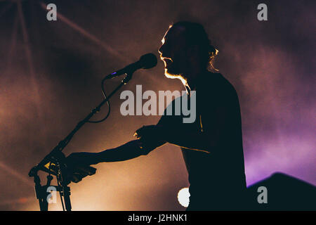 Englisch-amerikanischen experimentellem Rock-Supergroup mit Thom Yorke, floh, Nigel Godrich, Joey Waronker und Mauro Refosco in Atome für den Frieden leben Ippodromo del Galoppo. (Foto: Mairo Cinquetti/Pacific Press) Stockfoto