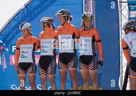 Vor einer Bühne der 2014 Frauen Tour of Britain Stockfoto