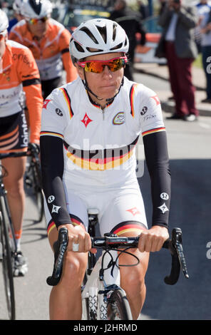 Vor einer Bühne der 2014 Frauen Tour of Britain Stockfoto