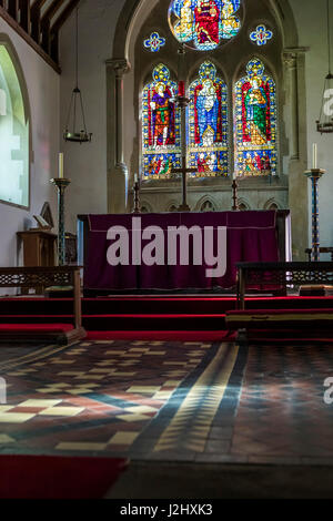 St. Maria, der Jungfrau, mittelalterliche Pfarrkirche St Briavels im Wald von Dean, Gloucestershire. Das Dorf hat auch eine wichtige Burg. Stockfoto