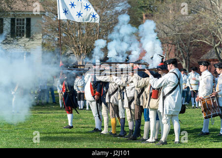 USA, Virginia, Williamsburg, Colonial Williamsburg Unabhängigkeitskrieg Charakterdarsteller (großformatige Größen erhältlich) Stockfoto