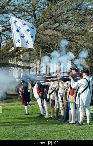 USA, Virginia, Williamsburg, Colonial Williamsburg Unabhängigkeitskrieg Charakterdarsteller (großformatige Größen erhältlich) Stockfoto